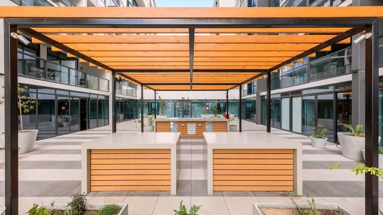 **** Aparthotel Avani Adelaide Residences Australia