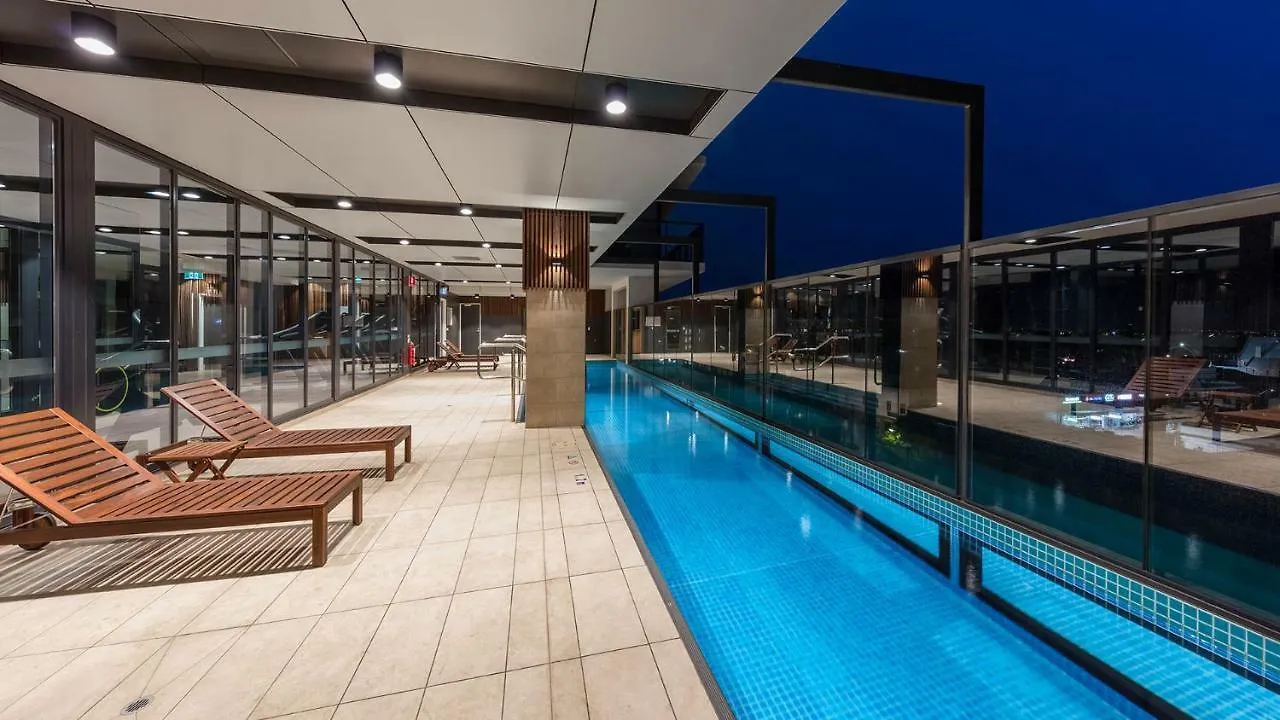 Avani Adelaide Residences Aparthotel